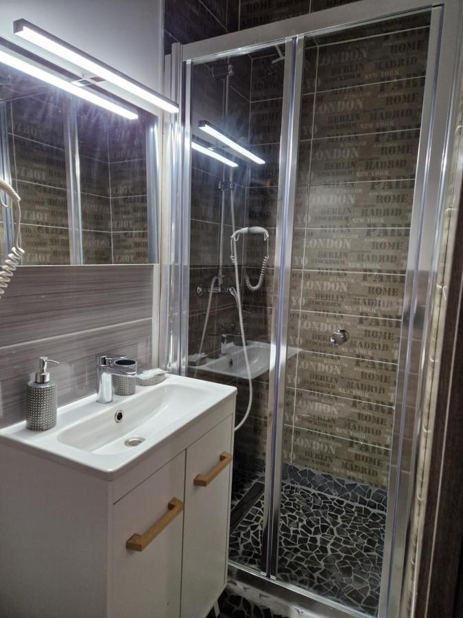 Studio Meuble Au Rdc , Proche Lac Aix-les-Bains Exterior foto